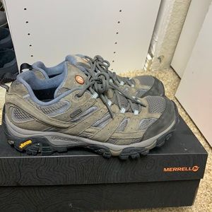Merrell Moab 2 WP, size 9 Wide